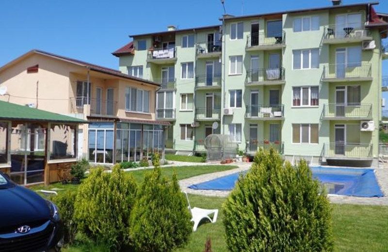 GREEN HOUSE COMPLEX