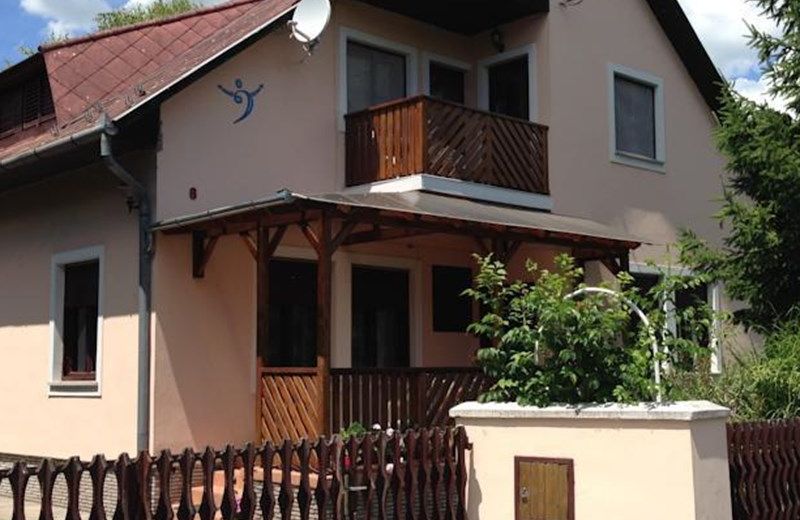Viola Villa