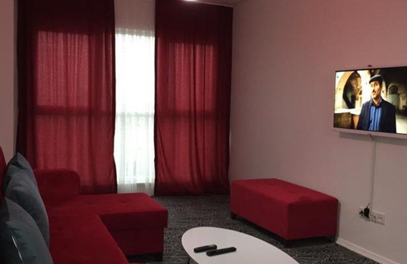 Red House Vip Apartmant Suites