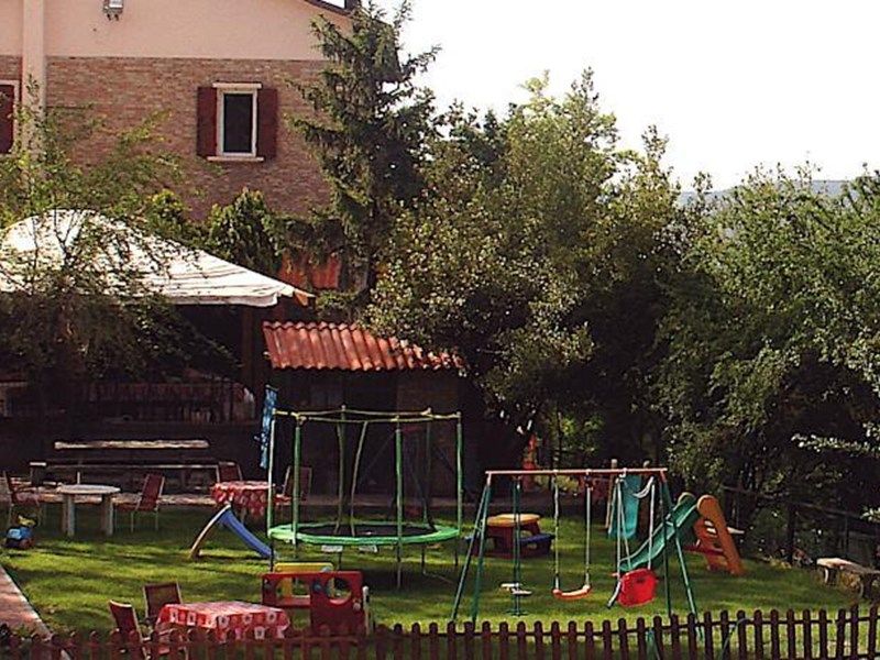 Outdoor Pictures 10