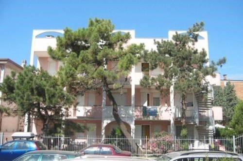 This residence is in the centre of Lido degli Estensi
