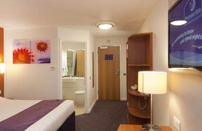 Premier Inn Glasgow Newton Mearns(M77 J4)