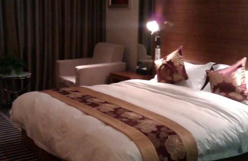 CHENGDU NAN TAI CRYSTAL HOTEL
