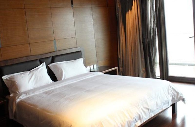 Qingdao Junyi Hotel