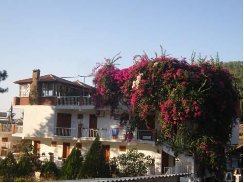 Akdeniz Pansiyon Bed&Breakfast