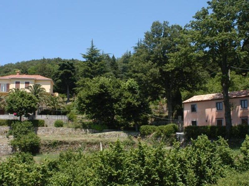 Valle Maira, Agriturismo nel Parco dei Nebrodi