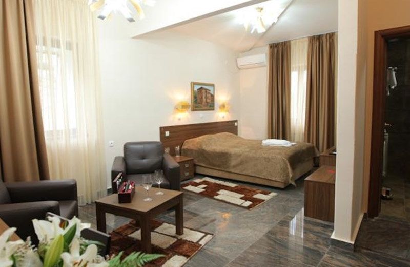 Hotel Kratis