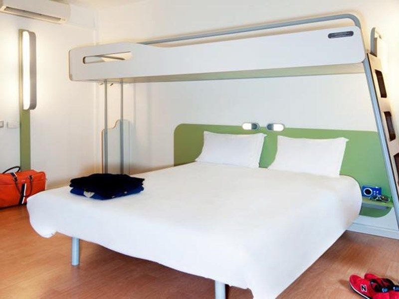 B&B HOTEL Valenciennes Sud