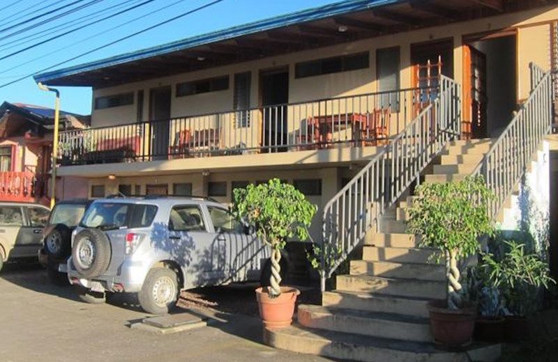 REVENTAZON & GUESTHOUSE