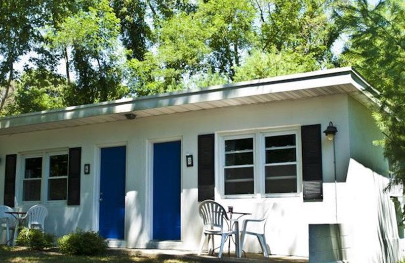THE EASTERNER MOTEL