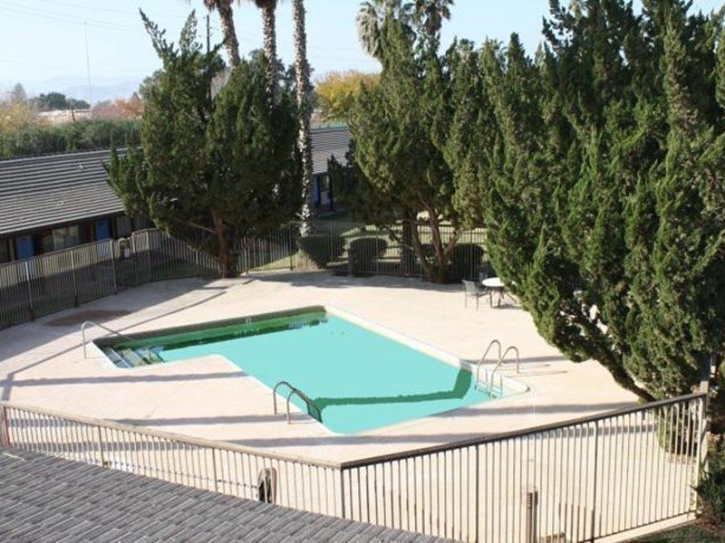 CAMBRIDGE INN MOTOR LODGE