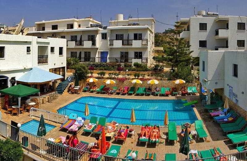 Takkas Hotel Apartments