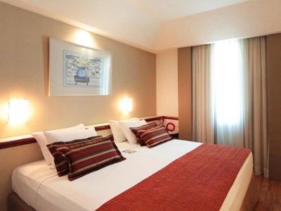 BRISTOL MERIT HOTEL
