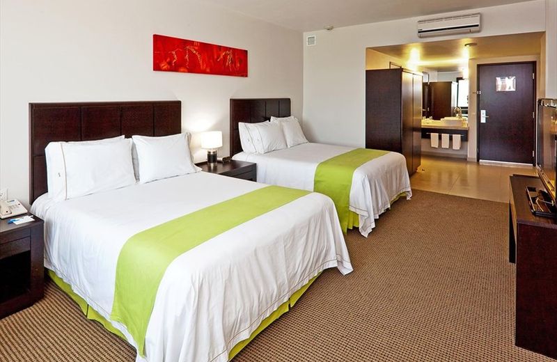 Holiday Inn Express Guadalajara Iteso, an IHG Hotel