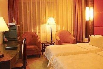 GreenTree Inn Liaoning Dalian Tianjin Street Express Hotel