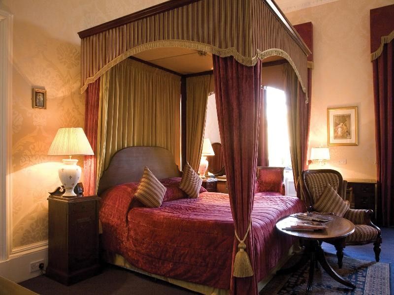 Mackays Hotel