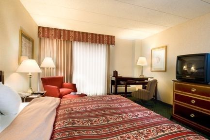 University Plaza Hotel and Conference Center