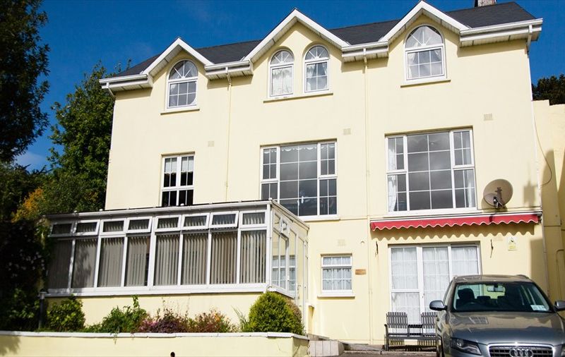Bella Vista Hotel & Self Catering Suites