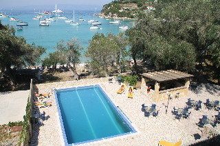Amfitriti Hotel & Studios