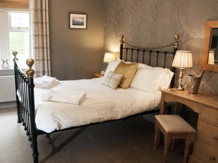 The Poplars Rooms & Cottages