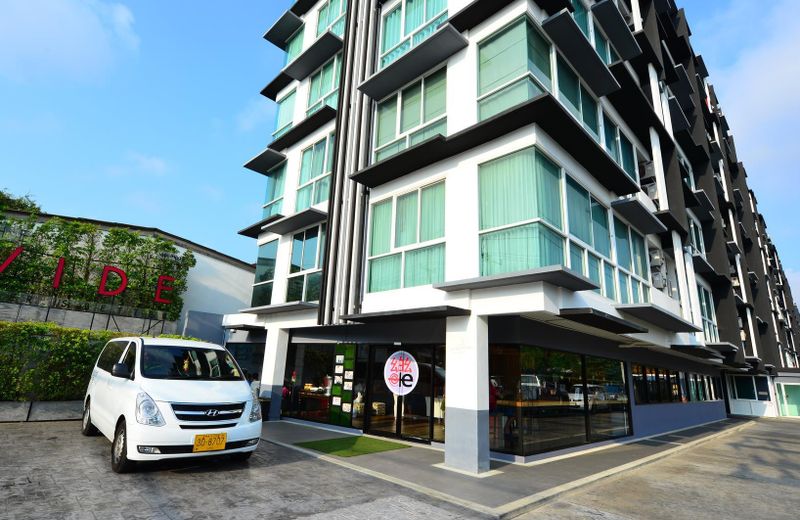 Modern Thai Suites Hotel