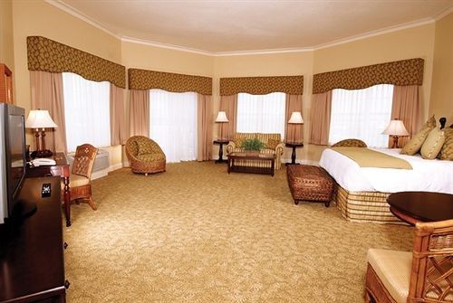 The Waterfront Inn