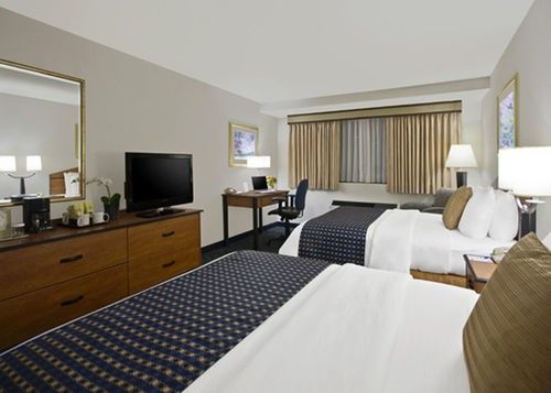 Comfort Inn & Suites Logan International Airport