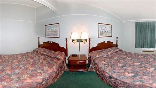 Rapids Inn & Suites