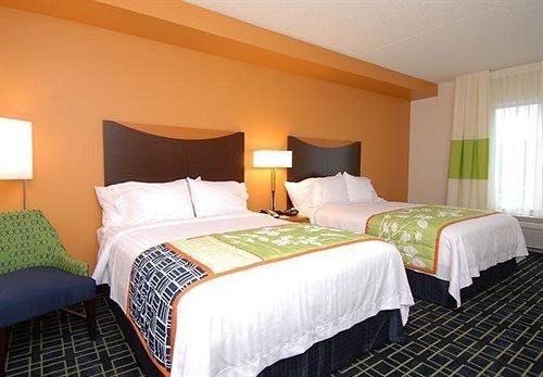 Fairfield Inn & Suites Bedford