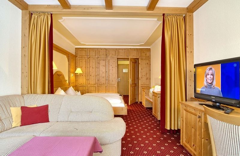 Alm- & Wellnesshotel Alpenhof
