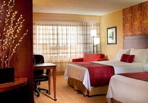 Courtyard by Marriott Denton