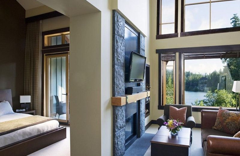 Nita Lake Lodge
