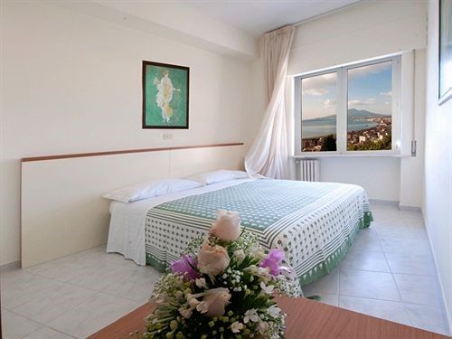 Vesuvian Inn