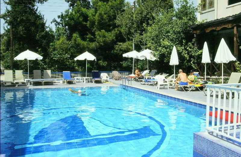 Nereus Hotel