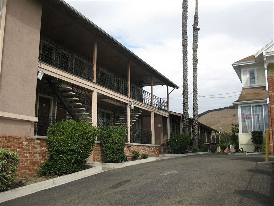 FREMONT FRONTIER MOTEL