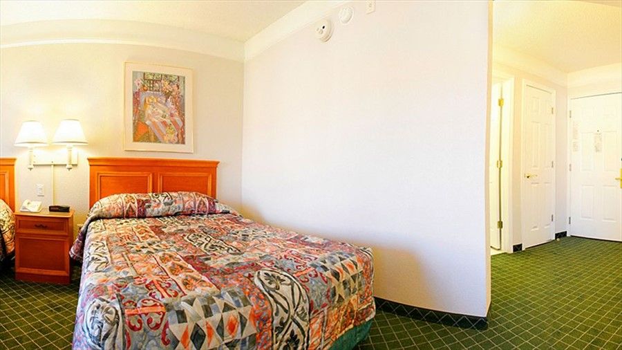 La Quinta by Wyndham Dallas DFW Airport North