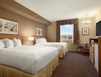 Days Inn & Suites by Wyndham West Edmonton