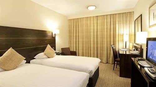 DoubleTree by Hilton London Heathrow Airport