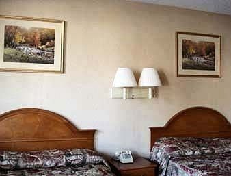 Knights Inn of Pine Brook