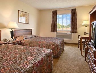 Super 8 by Wyndham Grayville
