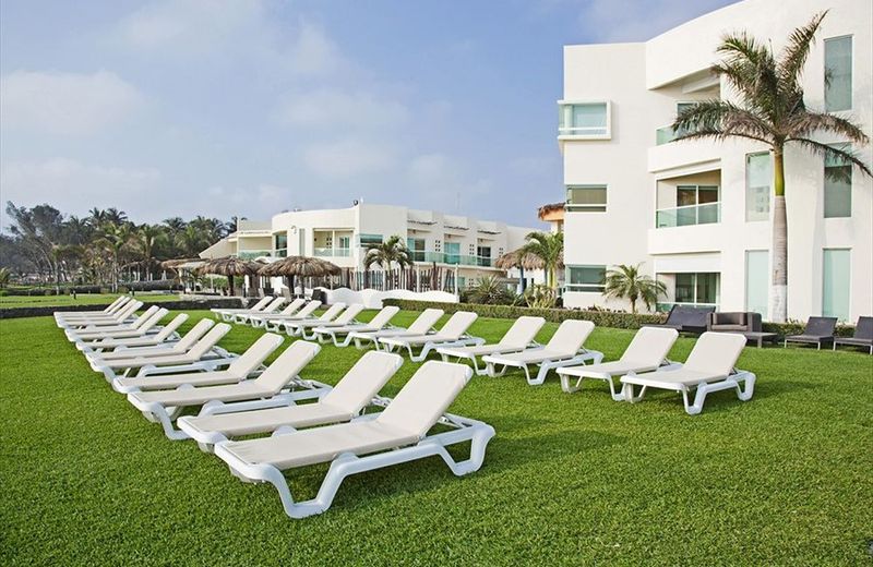 Artisan The Handmade Hotel Collection Playa Esmeralda