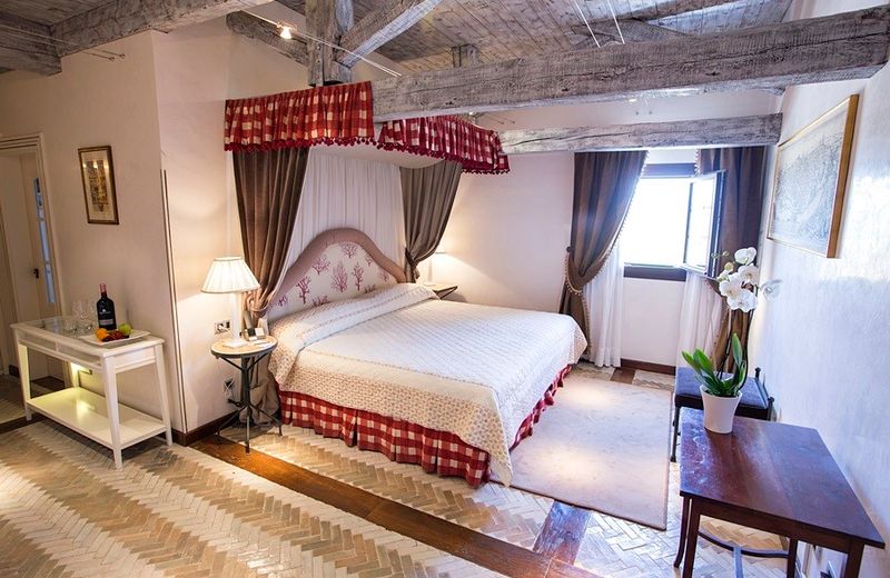 Hotel Pago De Cirsus