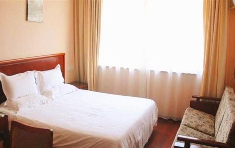 GreenTree Inn Jiangsu Nantong Tongzhou Bus Station Express Hotel