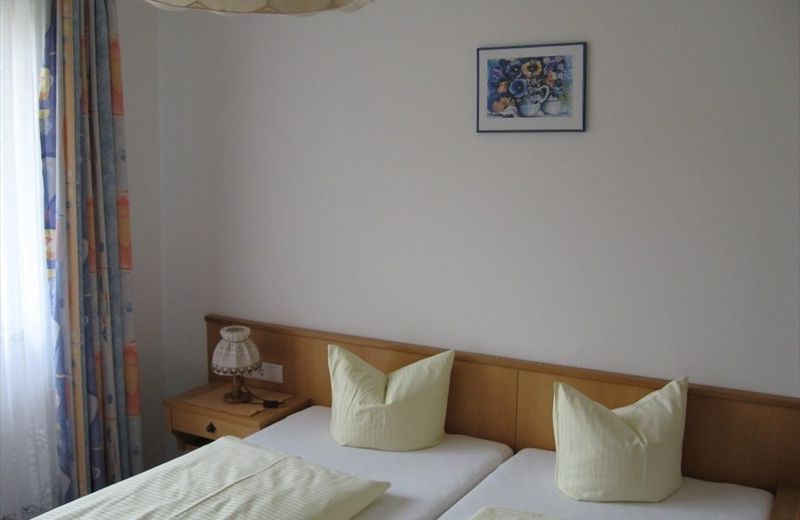 Gasthof Alpenrose und Pension Nina