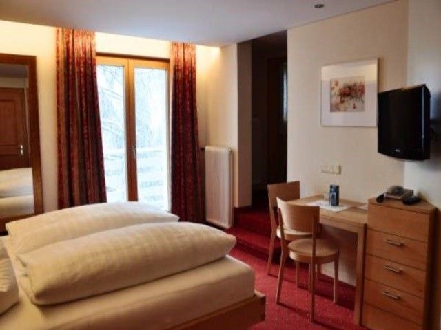 Hotel Gasthof KREUZ