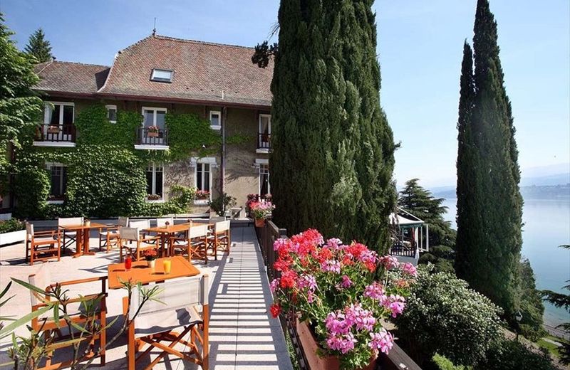 Hotel Ombremont-Restaurant Le Bateau Ivre
