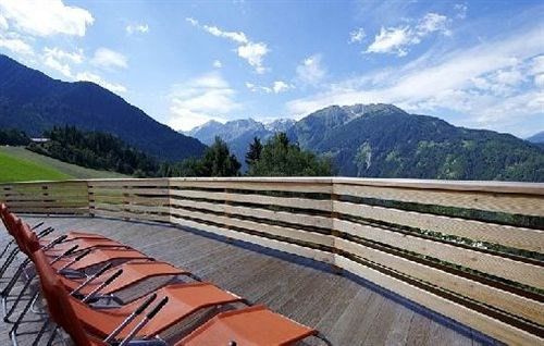 Outdoor Pictures 24