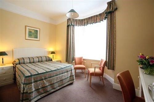 WESTFIELD HALL HOTEL