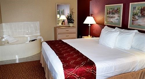 AmericInn by Wyndham Osceola