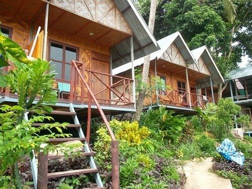 Golden Hill Bungalows